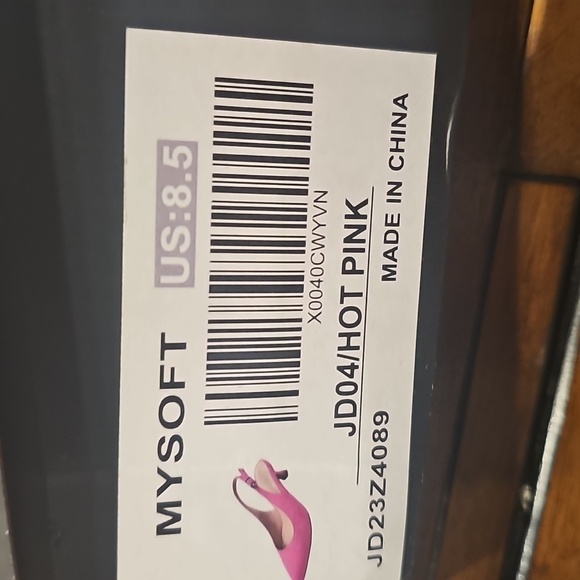 A New Pink Heels size 8.5 Mysoft Suede NIB - Picture 11 of 11